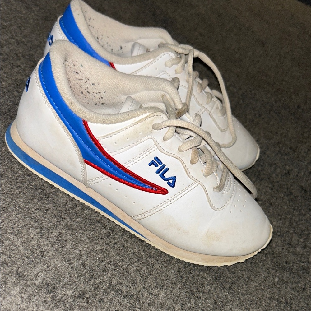 Kids unisex Fila Classic White Sneakers with Blue and Red Accents